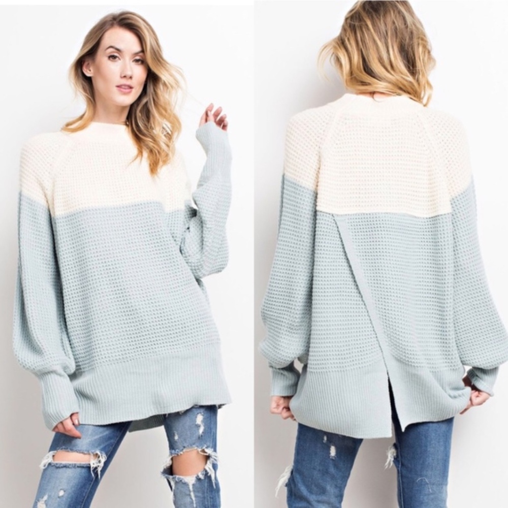 Color Block Waffle Knit Split Back Sweater - Picture 4 of 8